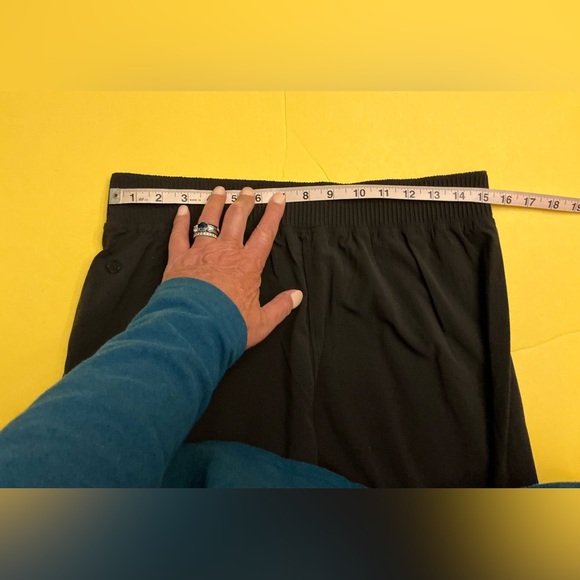 Lululemon stretch woven high rise wide leg pants sz large - Picture 9 of 9